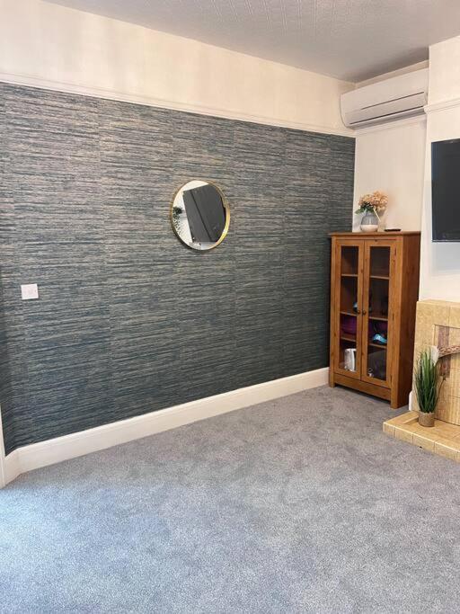 Spacious 3 Bed Flat - Beach Nearby - No Pets Southend-on-Sea Exterior foto