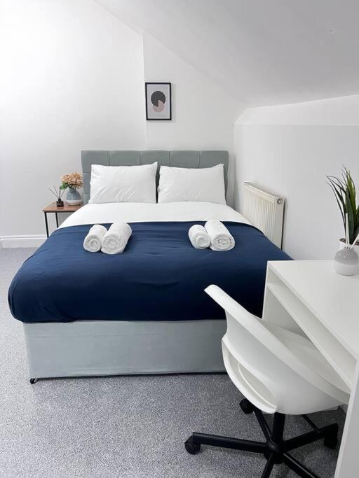 Spacious 3 Bed Flat - Beach Nearby - No Pets Southend-on-Sea Exterior foto