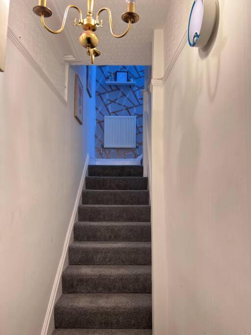 Spacious 3 Bed Flat - Beach Nearby - No Pets Southend-on-Sea Exterior foto
